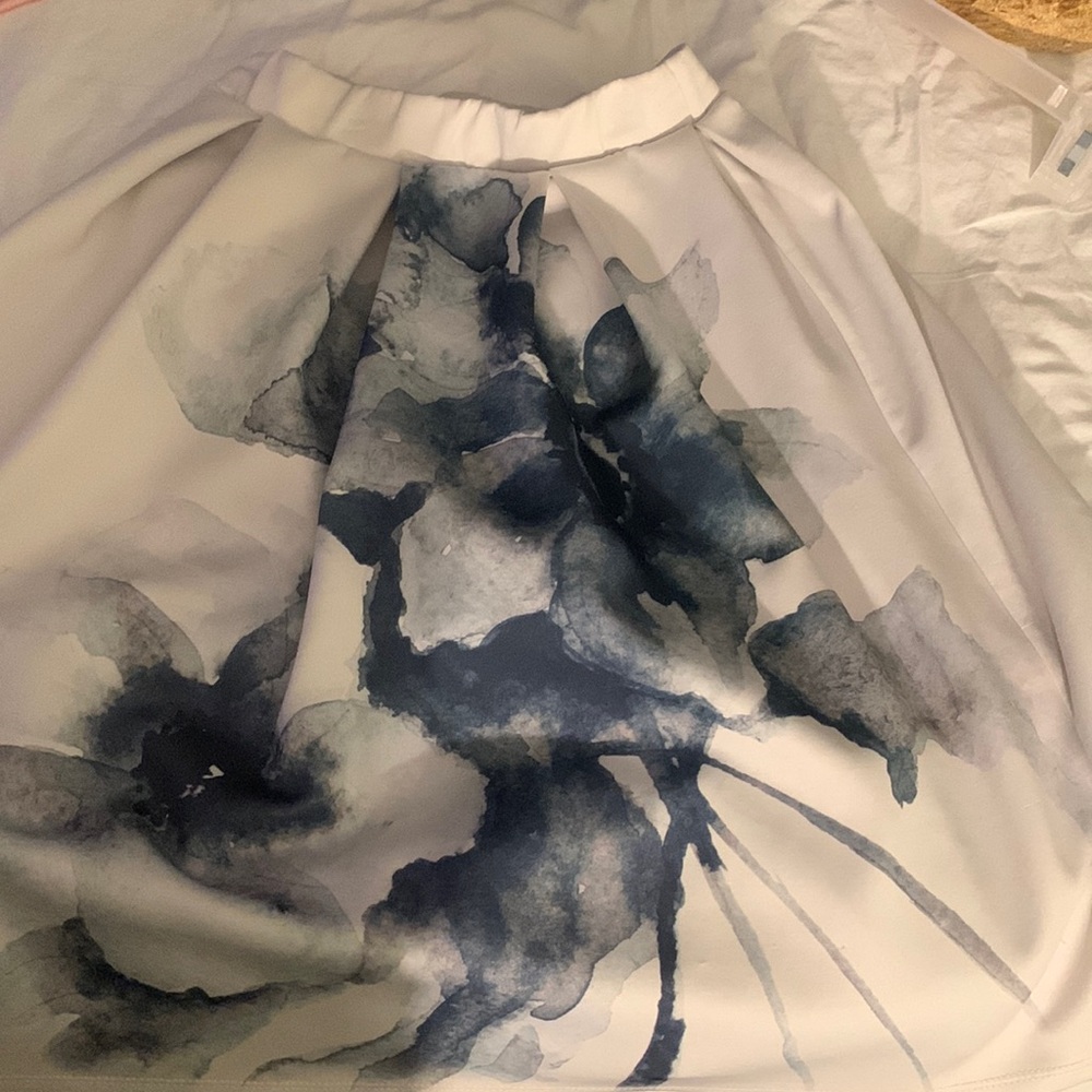 Size LARGE from blush